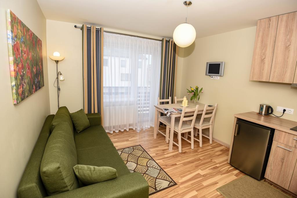 Palangos Vila Apartments パランガ エクステリア 写真